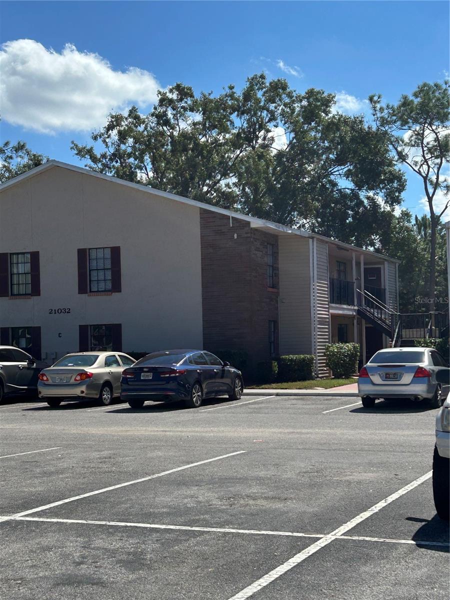 Bright & Happy 2-Bedroom Apartment in Land O’ Lakes!
Looking for a place that just feels right? Welcome home to this cheerful first-floor 2-bedroom, 1-bath apartment tucked inside the peaceful Glendale Vilas community. It’s the kind of home where sunlight fills the rooms, the floors shine, and everything feels easy.
Step inside and you’ll notice the open layout — perfect for hanging out, working from home, or having friends over. The kitchen has everything you need, including a breakfast bar that’s great for your morning coffee or a quick bite. Both bedrooms are roomy and comfortable, with plenty of closet space.
Forget the carpet — this home has all-new fine laminate flooring that’s stylish and simple to keep clean. You’ll also love having your own private laundry area right outside your front door!
Outside, the community is calm and friendly. You’ll have access to a refreshing pool, a clubhouse for gatherings, and open parking. Plus, you’re close to US-41, I-75, and all the shopping, restaurants, and schools that make Land O’ Lakes such a great place to live.
Water and sewer are already included.
If you’re ready for comfortable place that feels like home the moment you walk in, this is it. Come see it for yourself — you’ll know right away.
Land O’ Lakes – Glendale Vilas Community
Available Now — Schedule your showing today!