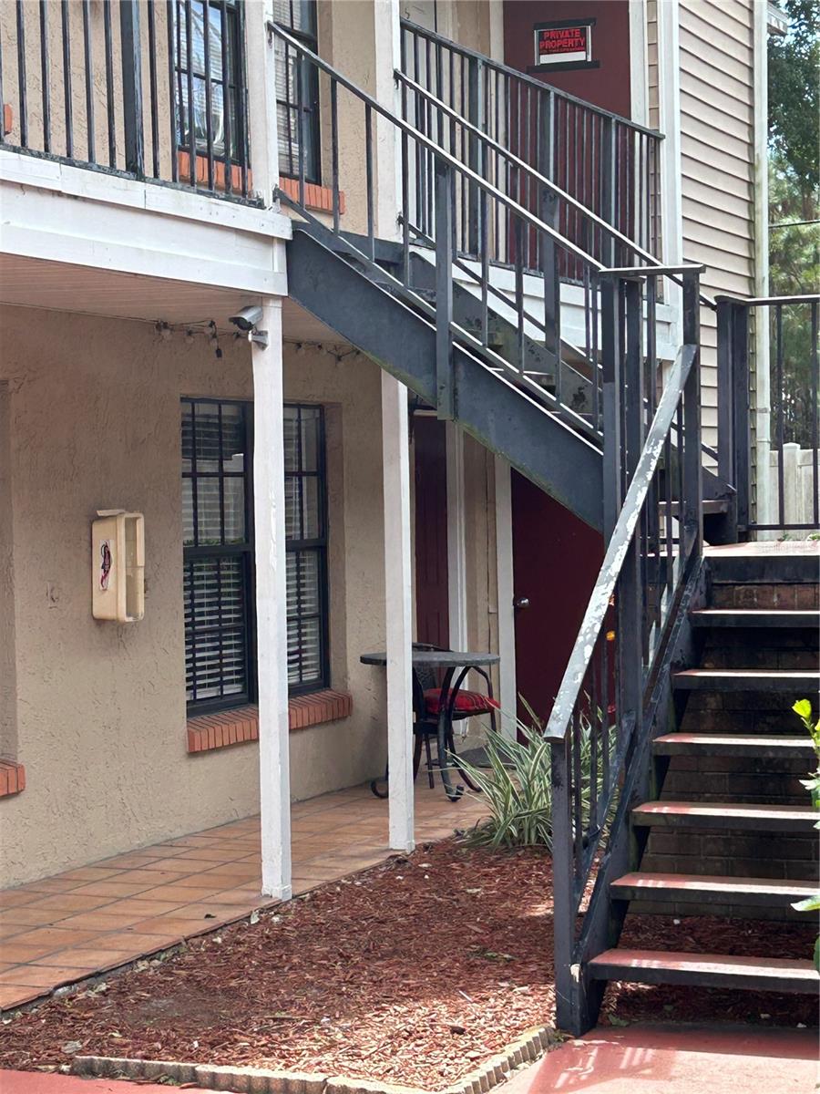 GLENDALE VILLAS - Residential Lease