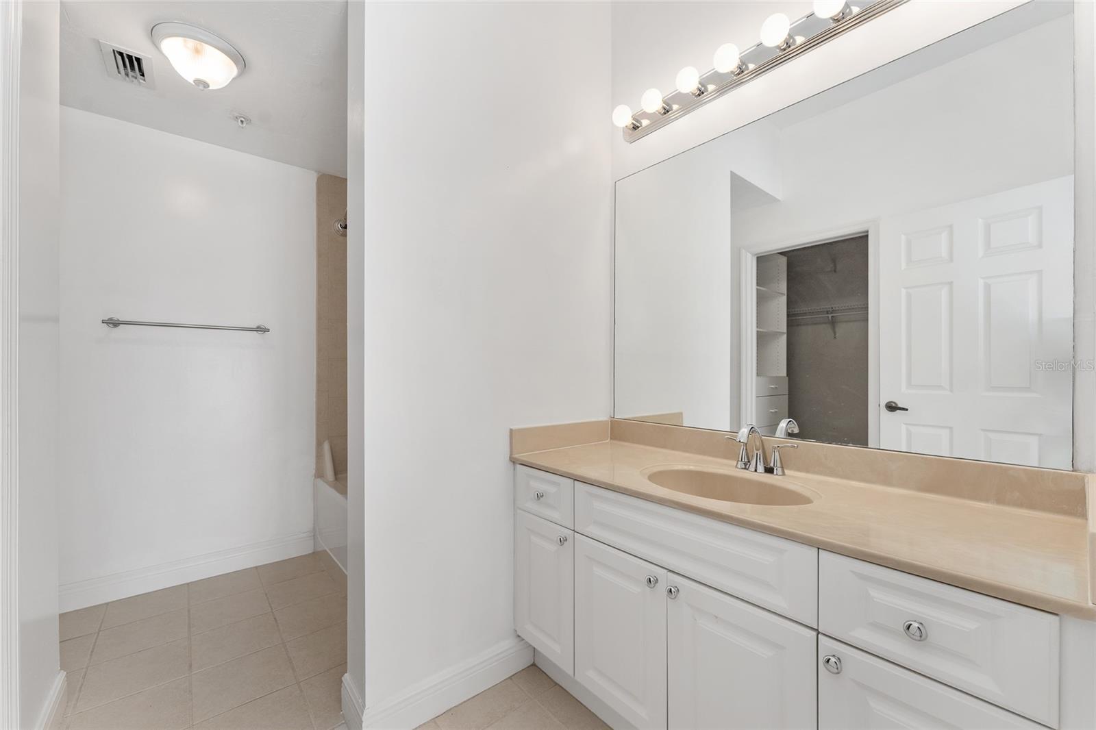 UNION STREET STATION - Residential