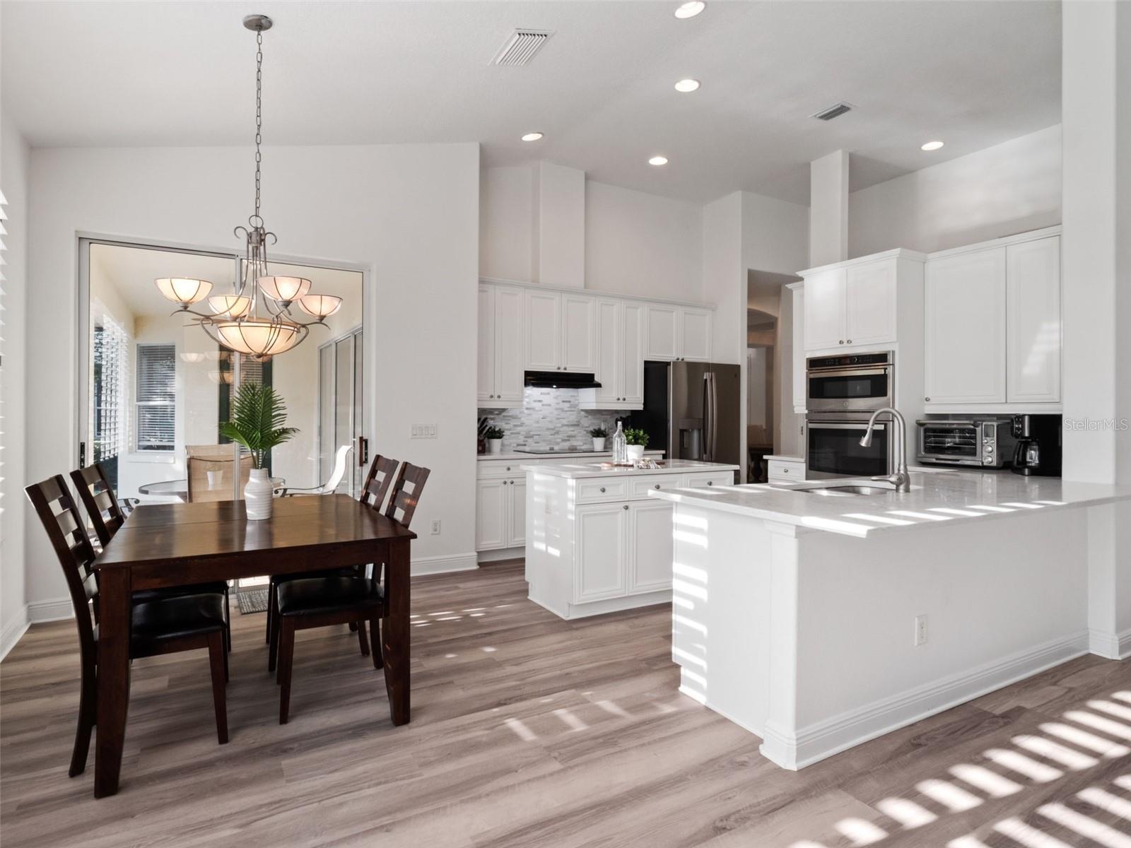 ALAQUA LAKES - Residential