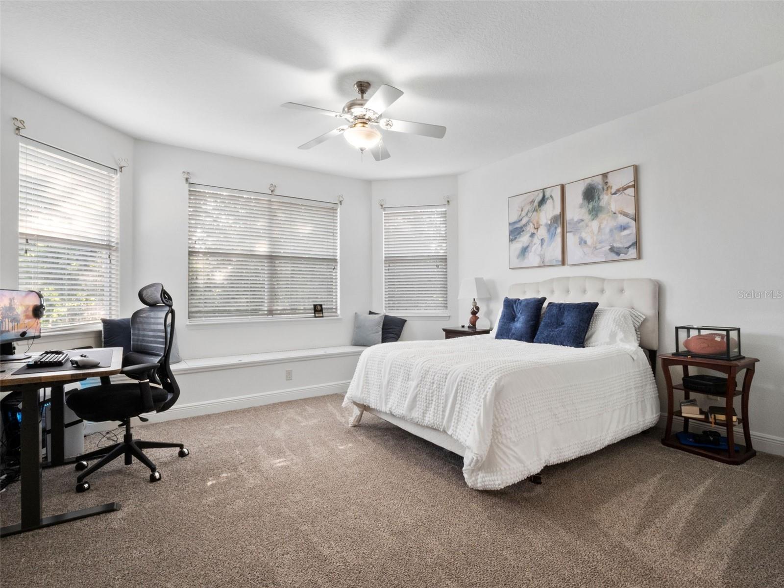 ALAQUA LAKES - Residential