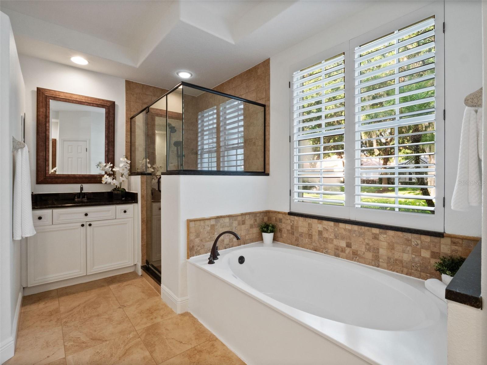 ALAQUA LAKES - Residential