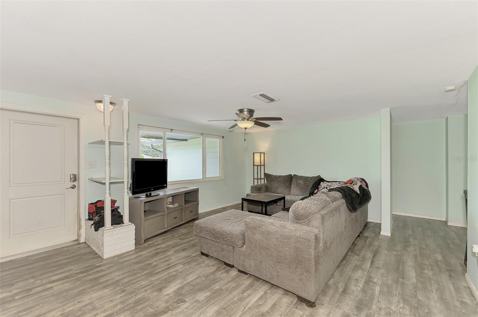 2900 SIESTA DRIVE
