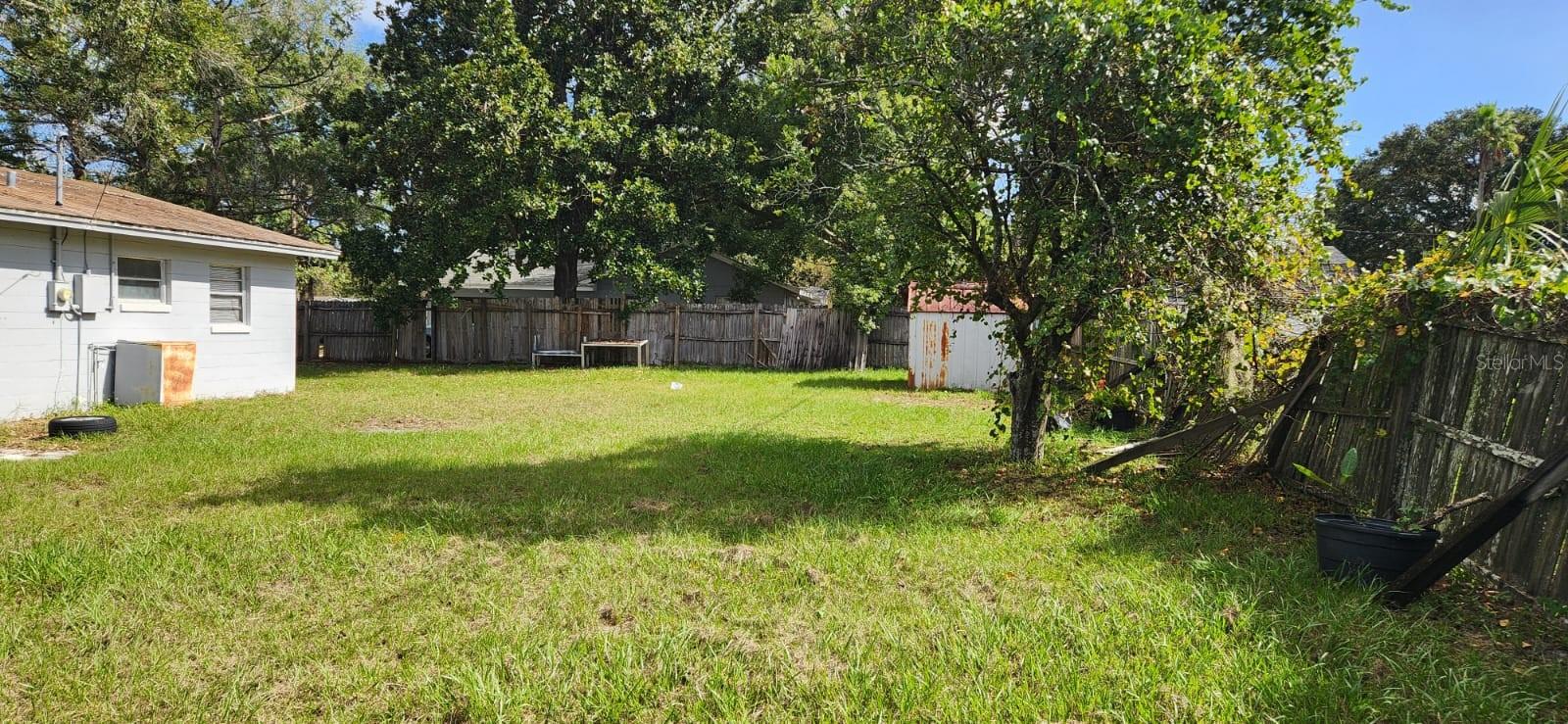 QUEENS MIRROR SOUTH - Residential