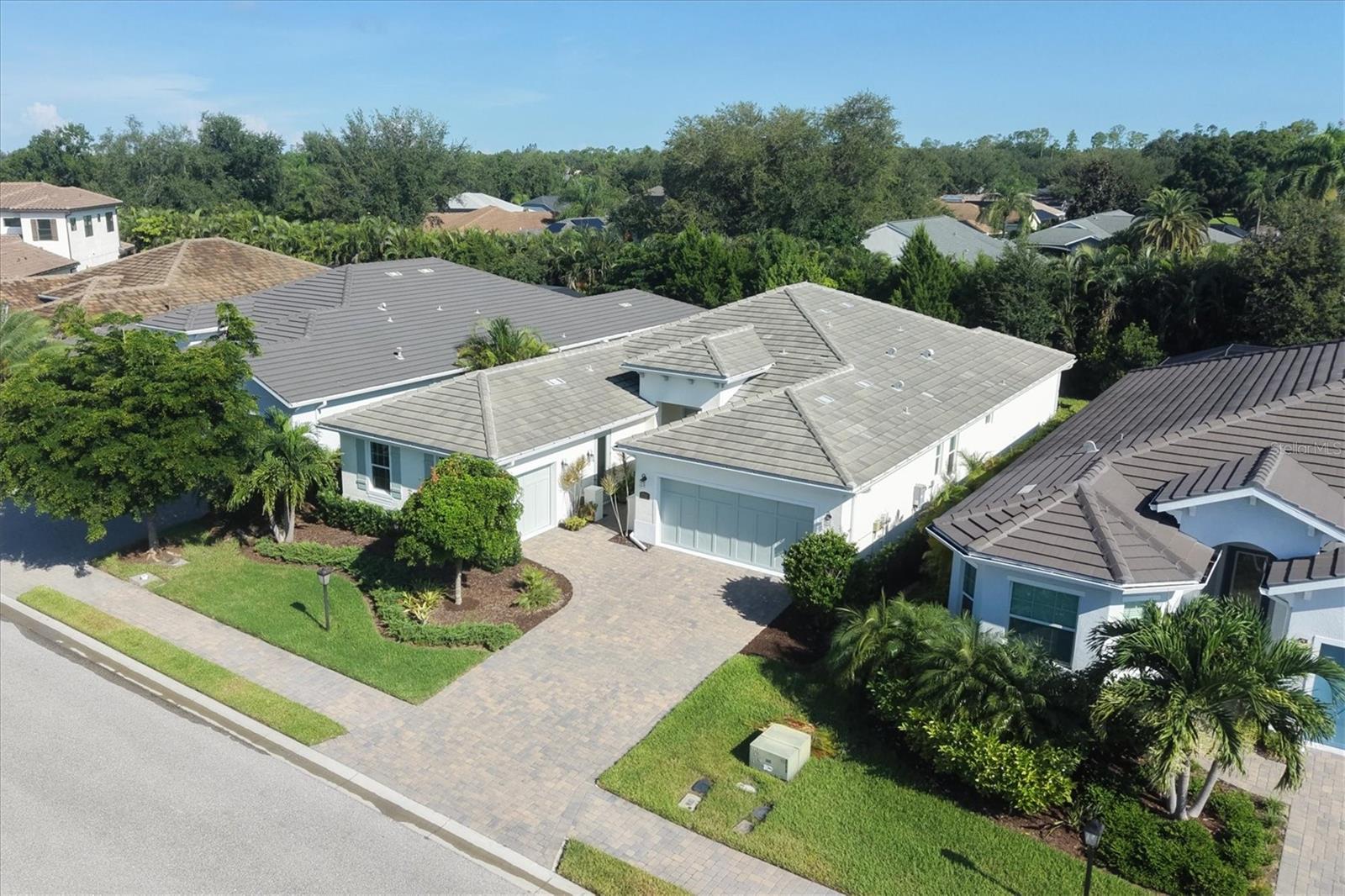 7717 SANDHILL LAKE DRIVE