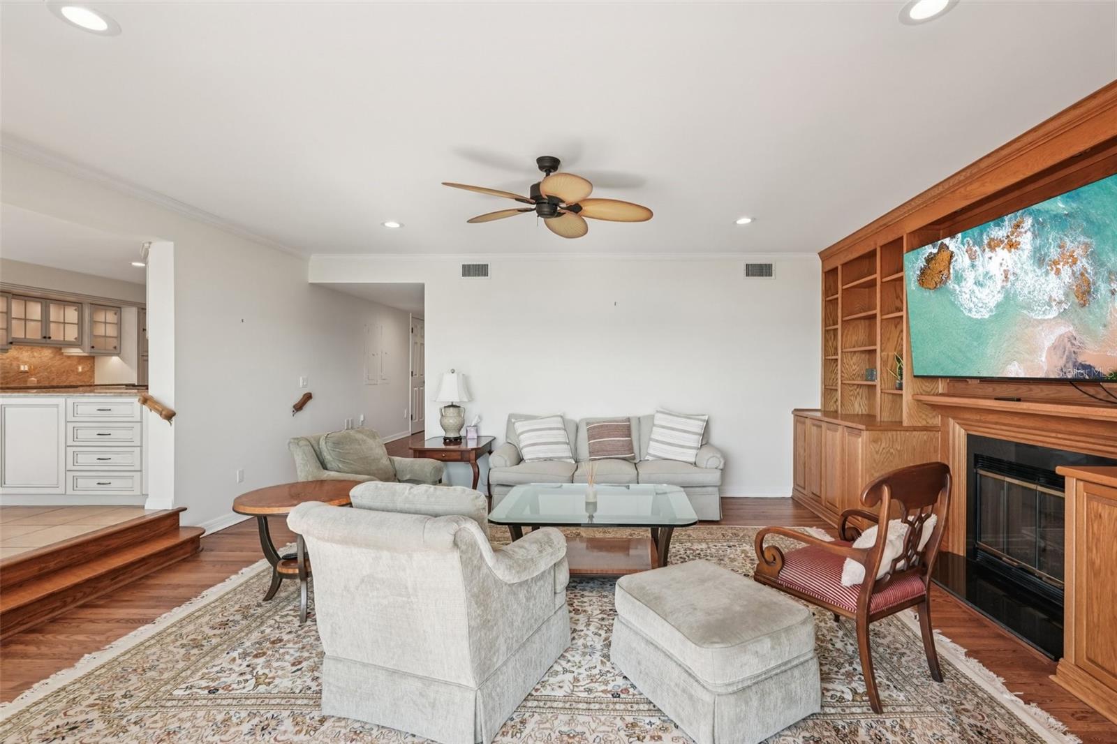 TIDY ISLAND PH II - Residential