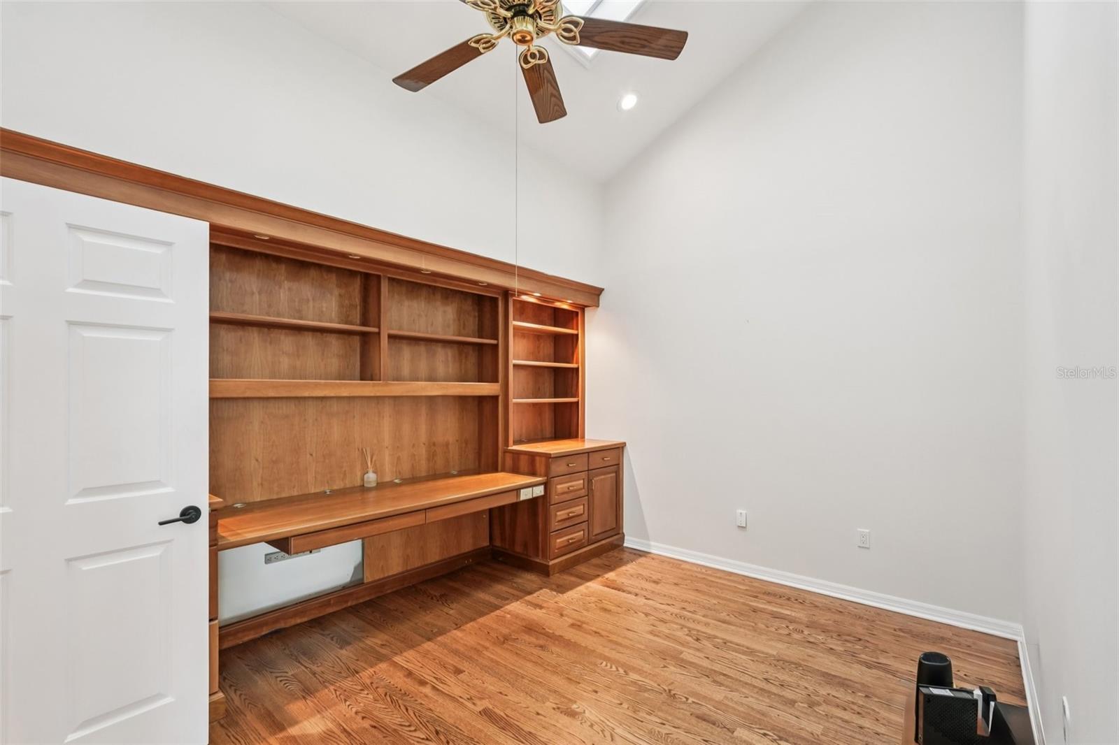 TIDY ISLAND PH II - Residential