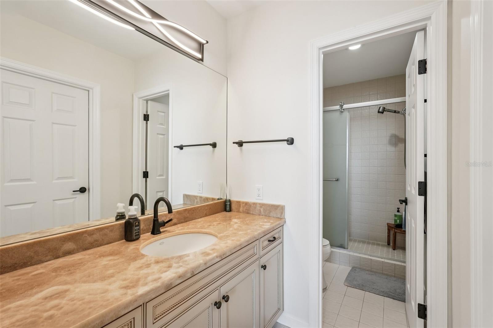 TIDY ISLAND PH II - Residential