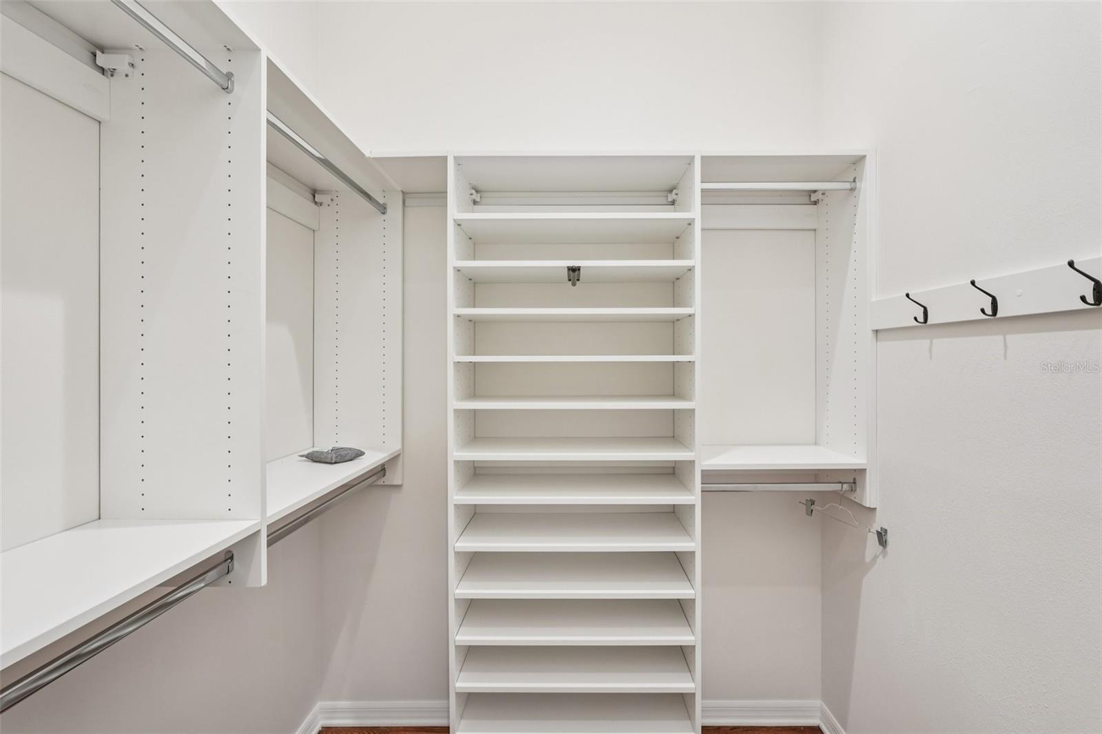 TIDY ISLAND PH II - Residential