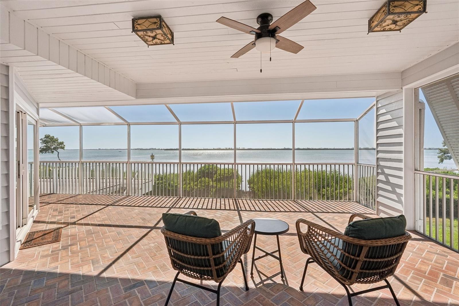 TIDY ISLAND PH II - Residential