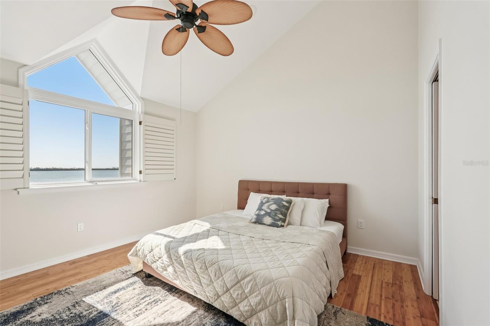 TIDY ISLAND PH II - Residential