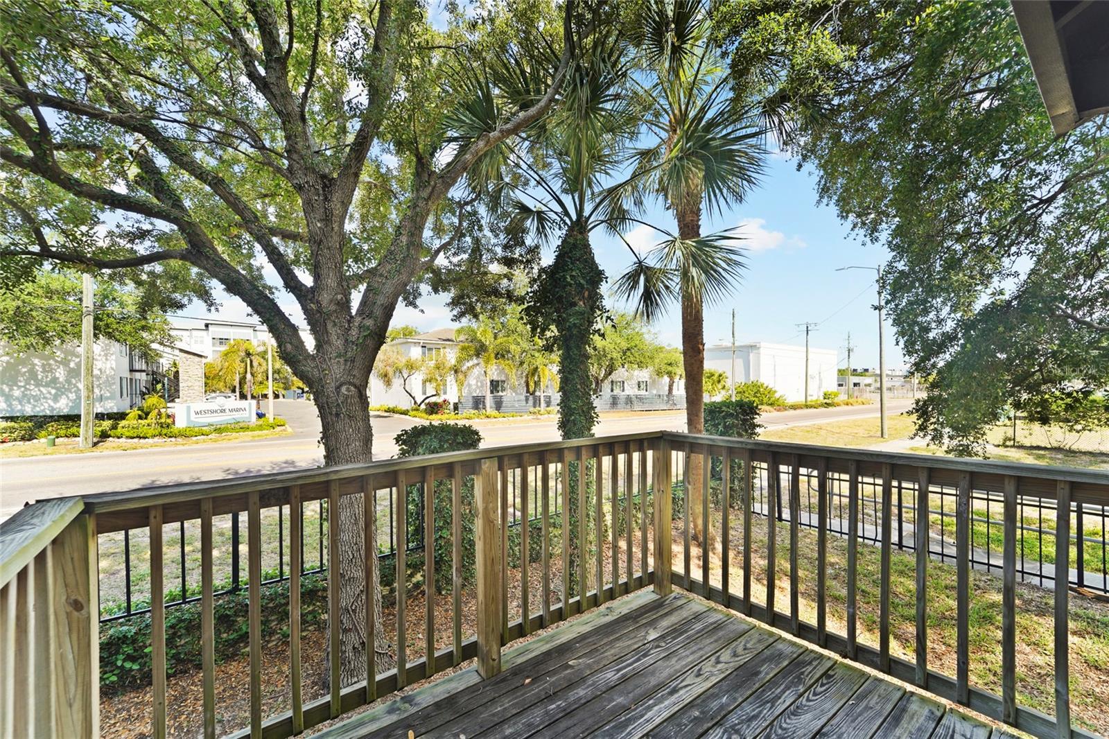 WESTSHORE TWNHMS - Residential