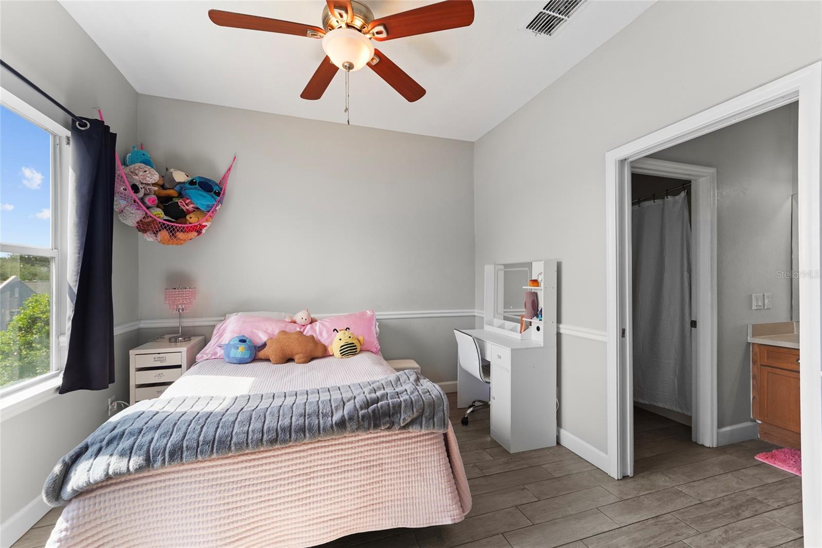 WESTSHORE TWNHMS - Residential