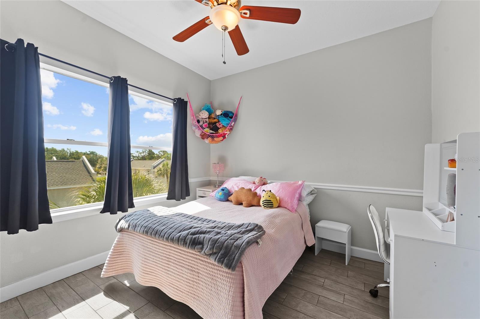 WESTSHORE TWNHMS - Residential