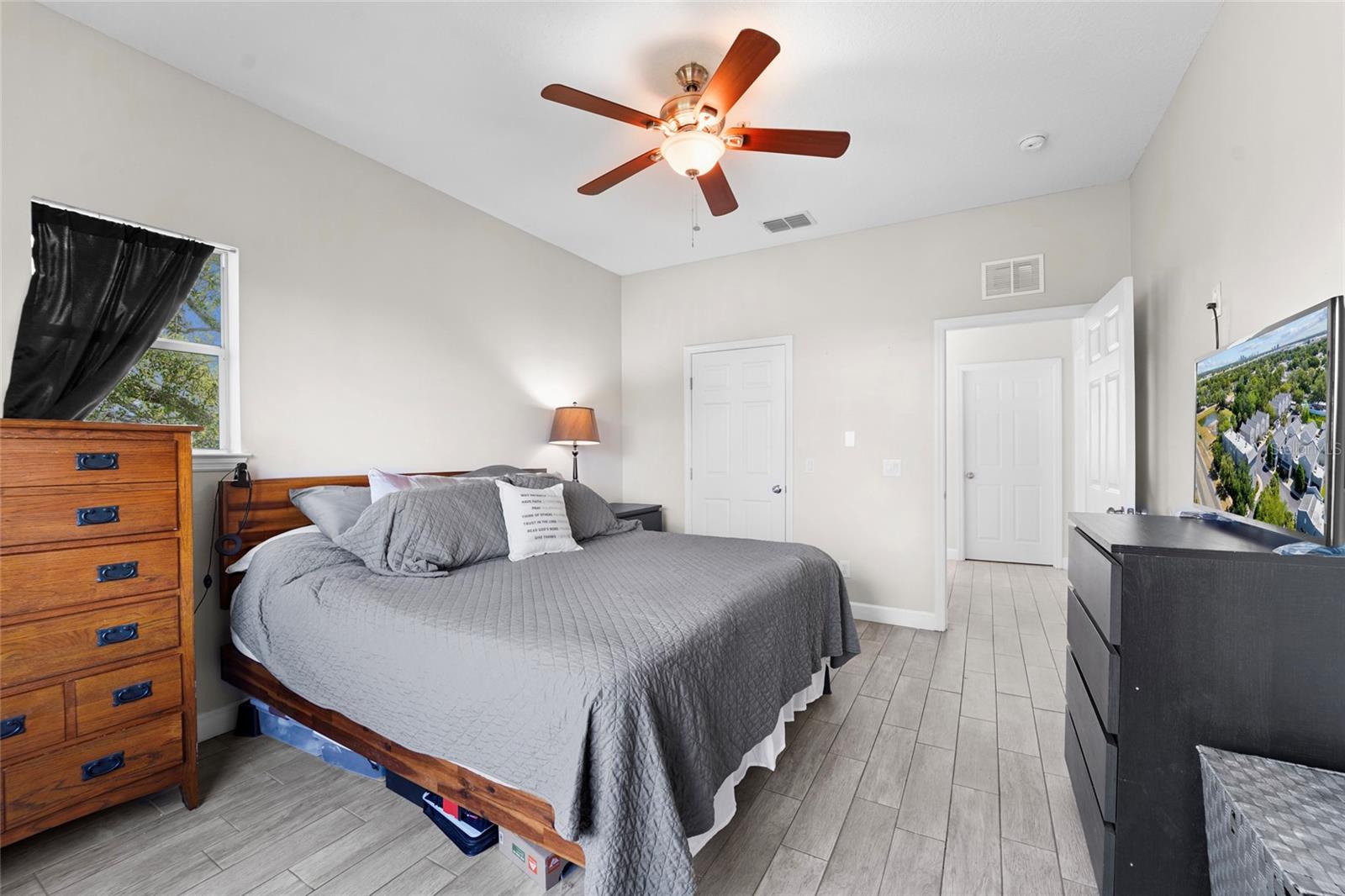 WESTSHORE TWNHMS - Residential
