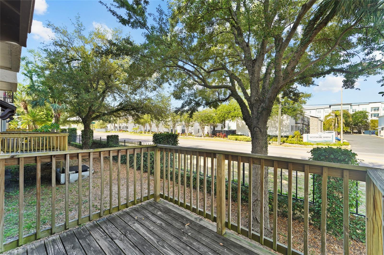 WESTSHORE TWNHMS - Residential