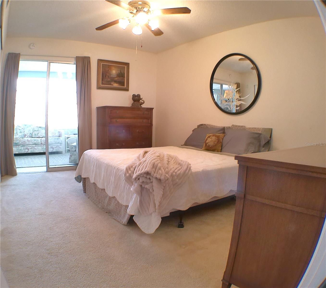 ON TOP OF THE WORLD - Residential