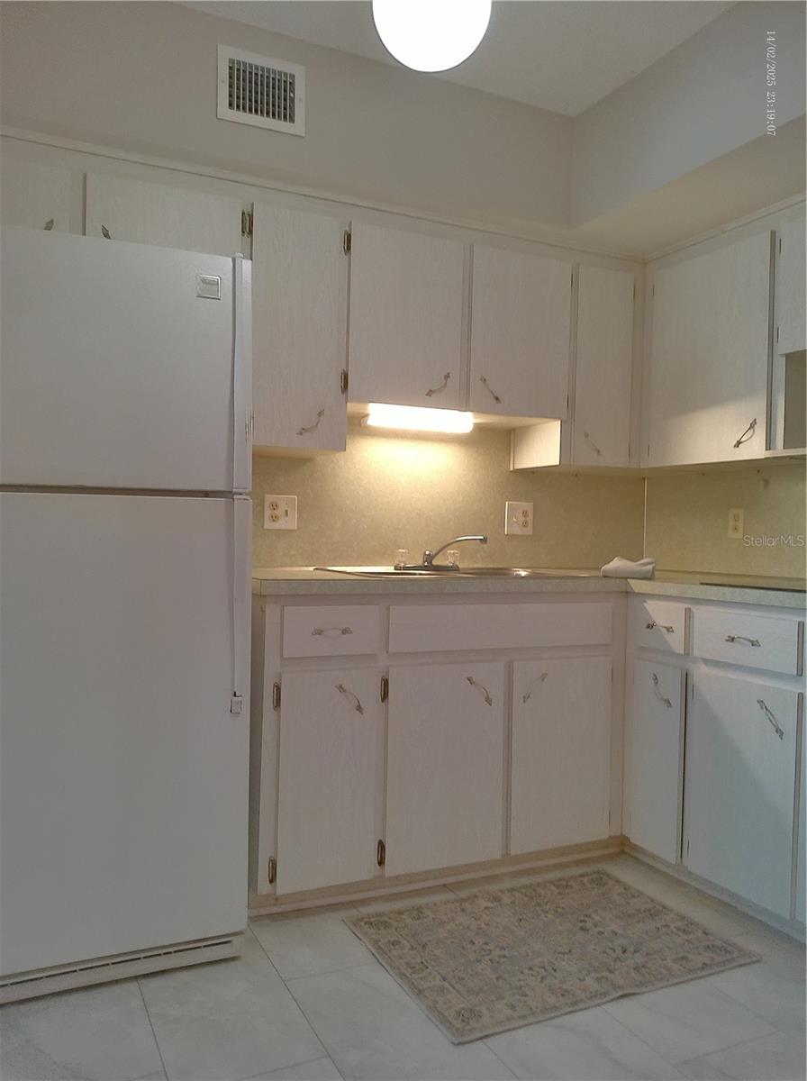 ON TOP OF THE WORLD - Residential