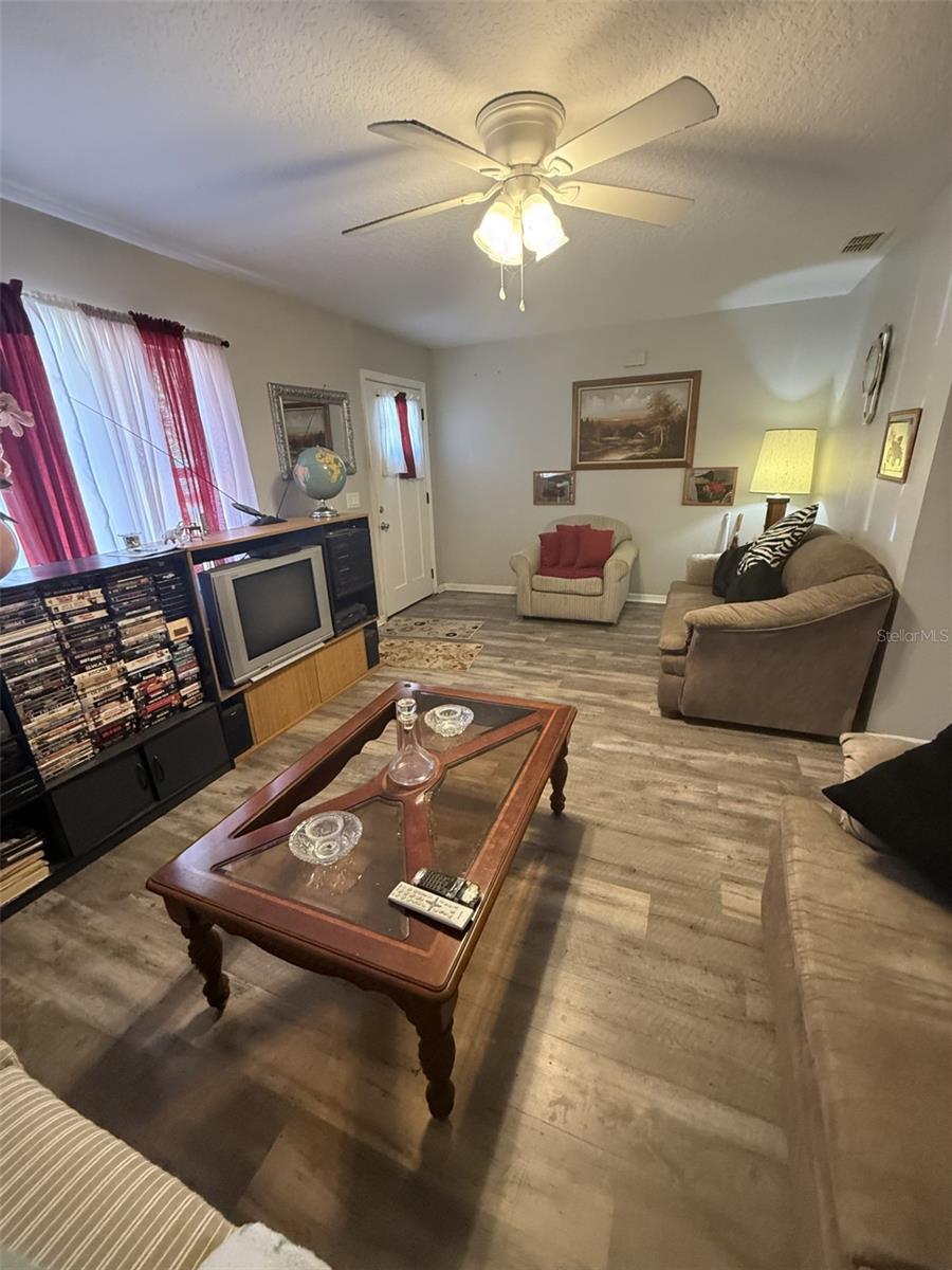 COX BLK 143 DELAND - Residential