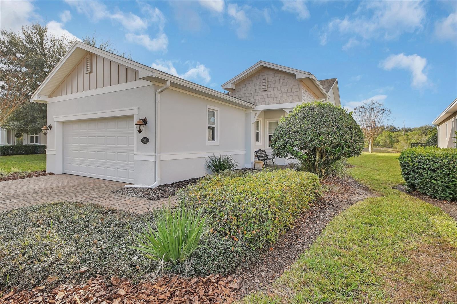 VICTORIA GARDENS - Residential