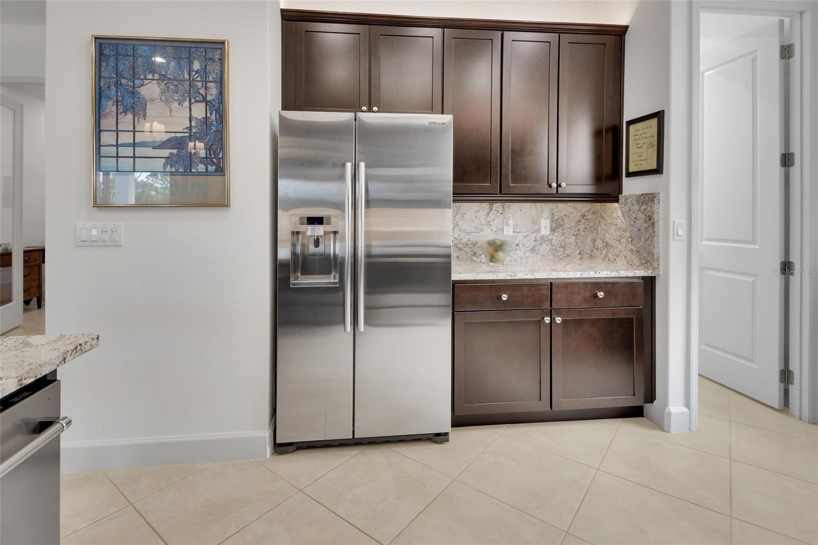 VICTORIA GARDENS - Residential