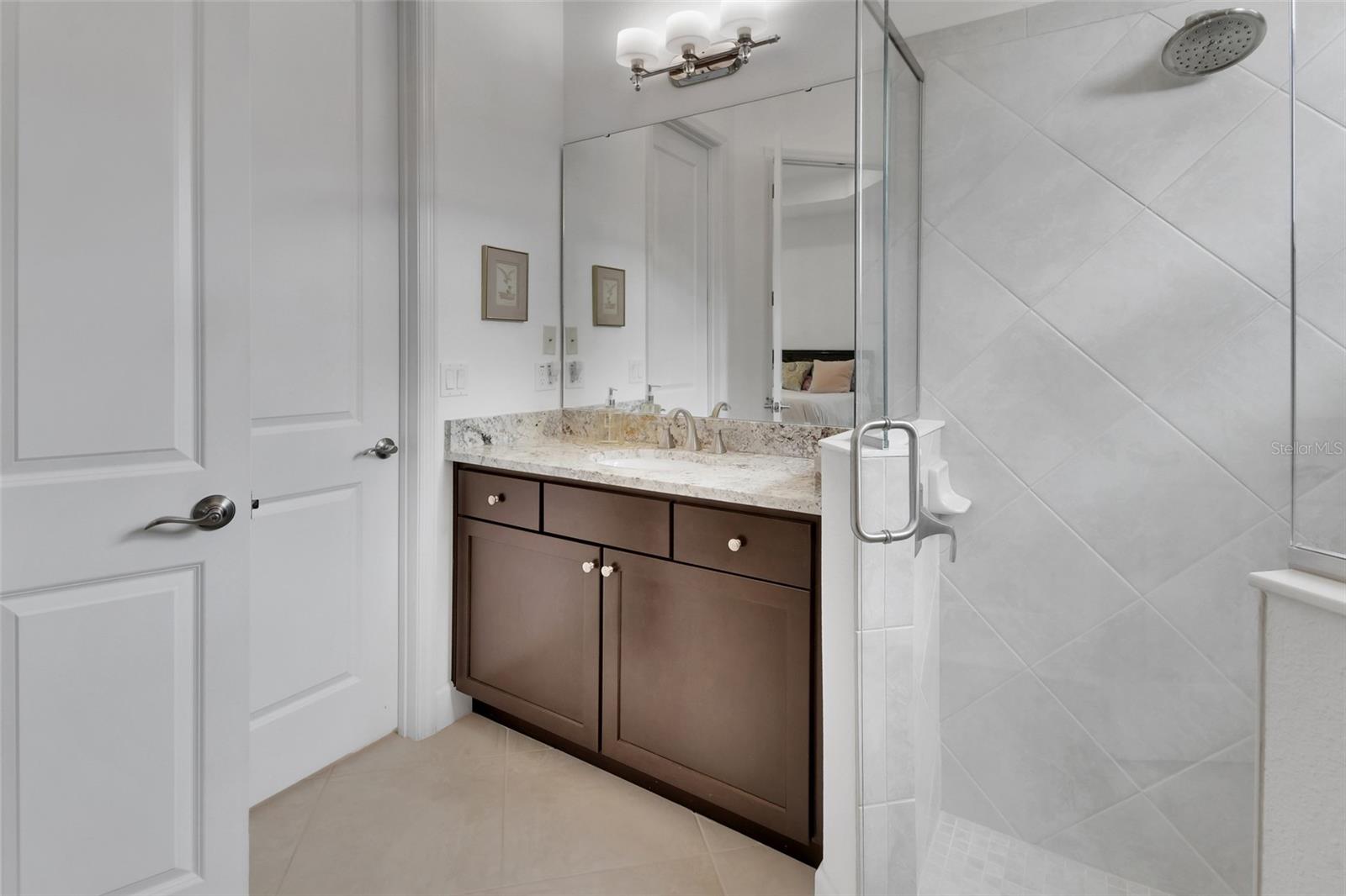 VICTORIA GARDENS - Residential