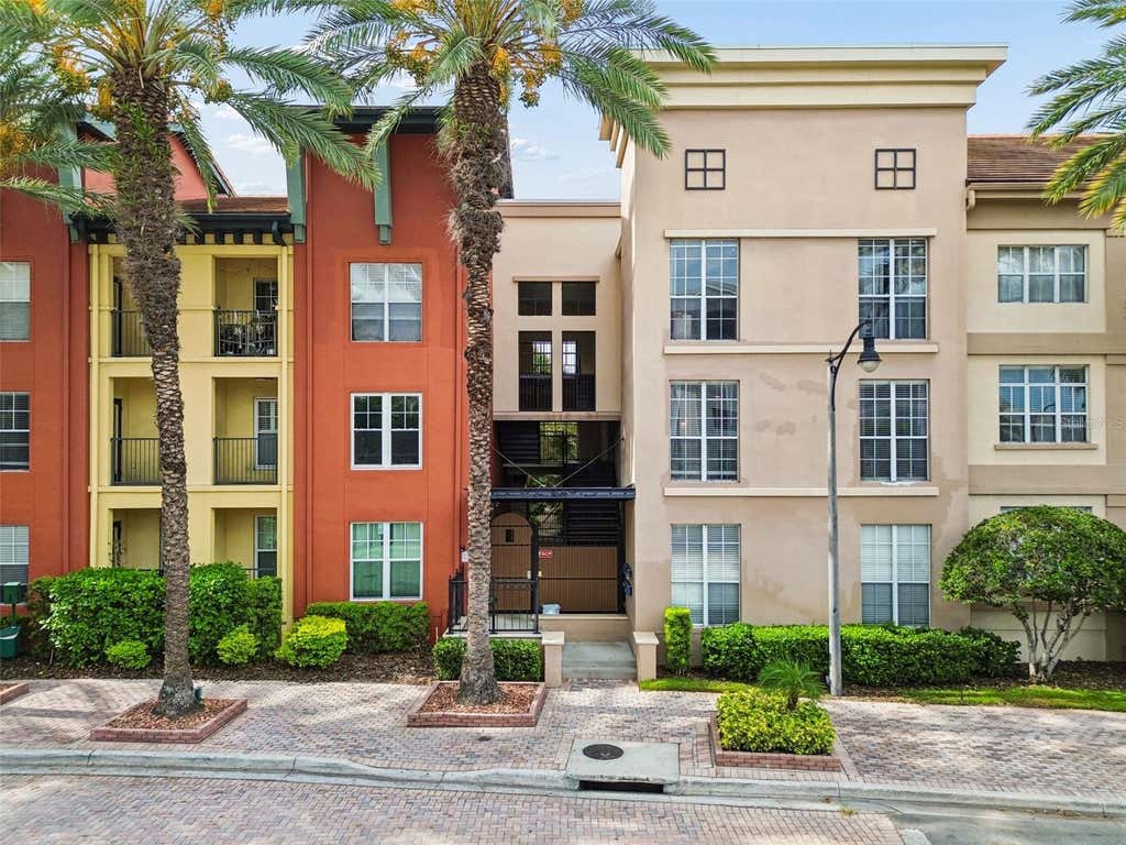 Photo of 2331 W Horatio Street #625, Tampa, FL 33609 (MLS # TB8519567)