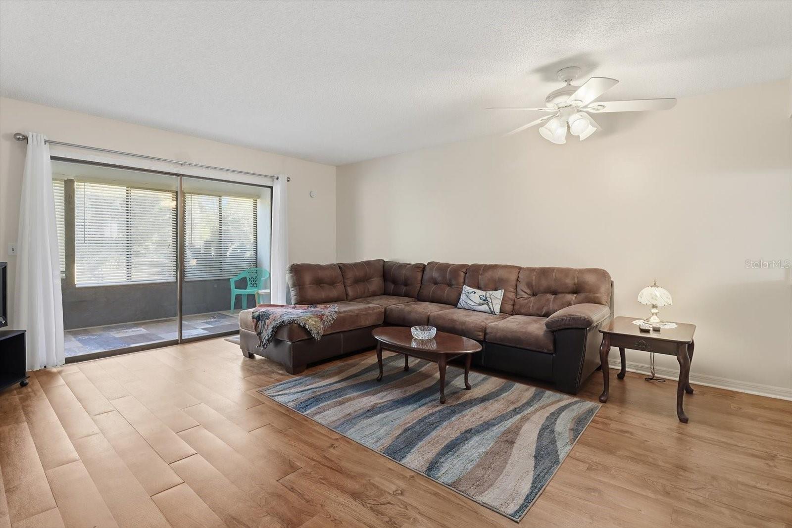 PARKSIDE VILLAGE UNIT 03 - Residential