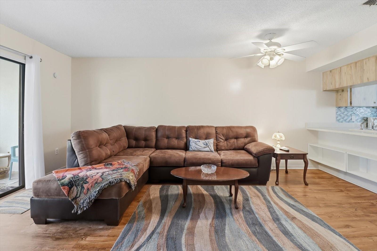 PARKSIDE VILLAGE UNIT 03 - Residential