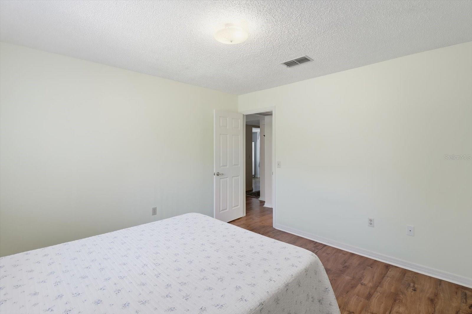 PARKSIDE VILLAGE UNIT 03 - Residential