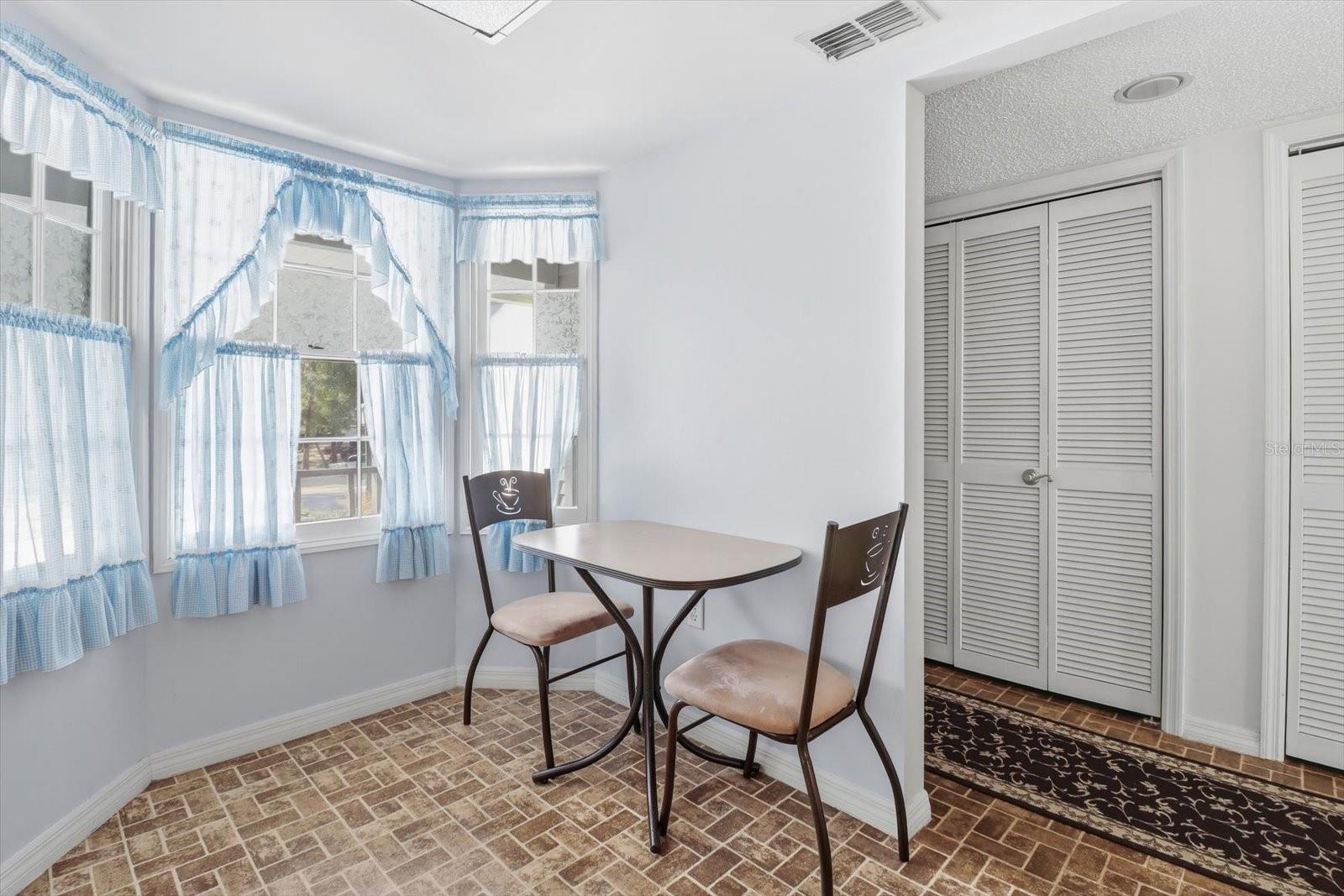 PARKSIDE VILLAGE UNIT 03 - Residential