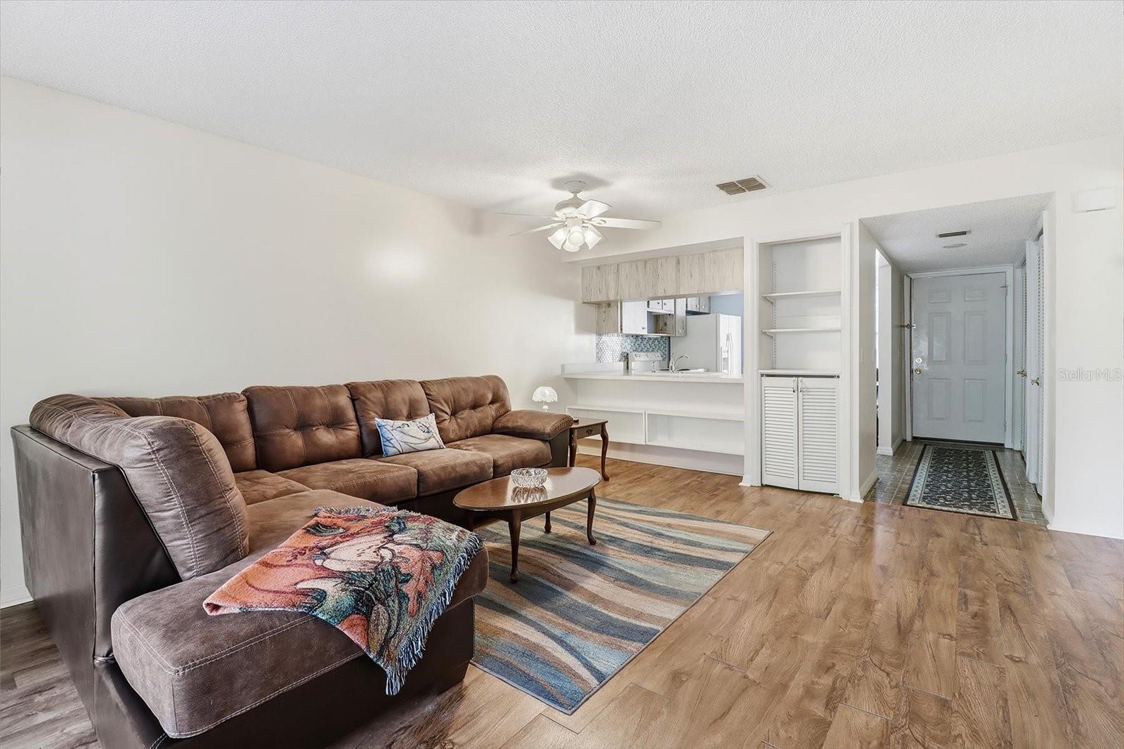 PARKSIDE VILLAGE UNIT 03 - Residential