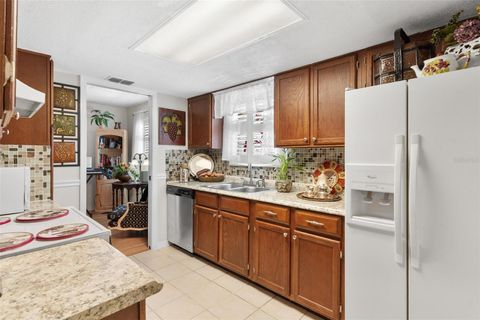 Tiny photo for 500 Newell Hill Road #108D, Leesburg, FL 34748 (MLS # G5114410)