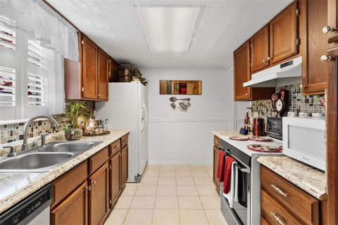 Tiny photo for 500 Newell Hill Road #108D, Leesburg, FL 34748 (MLS # G5114410)