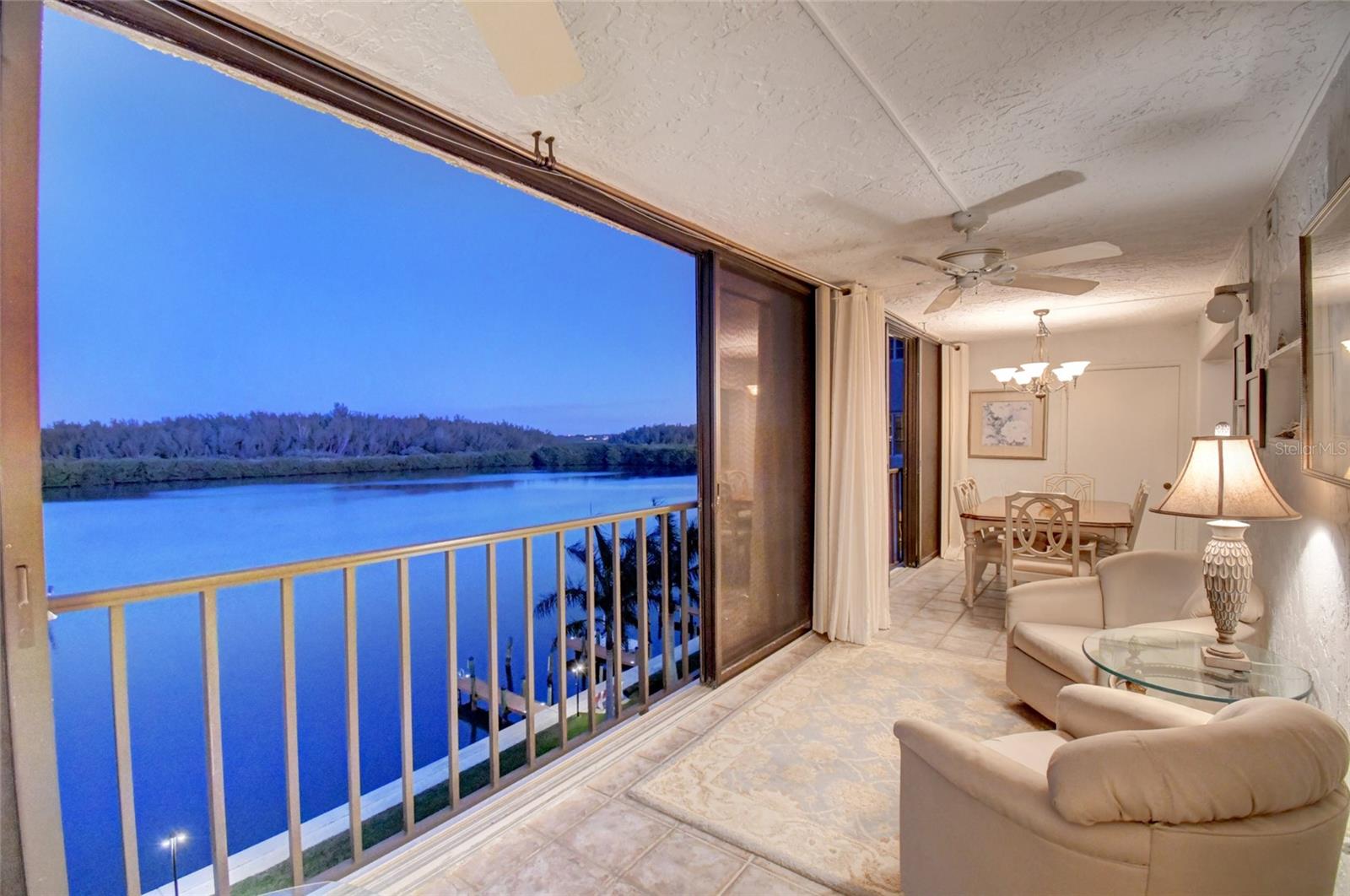 POINTE ON MIDNIGHT PASS - Residential