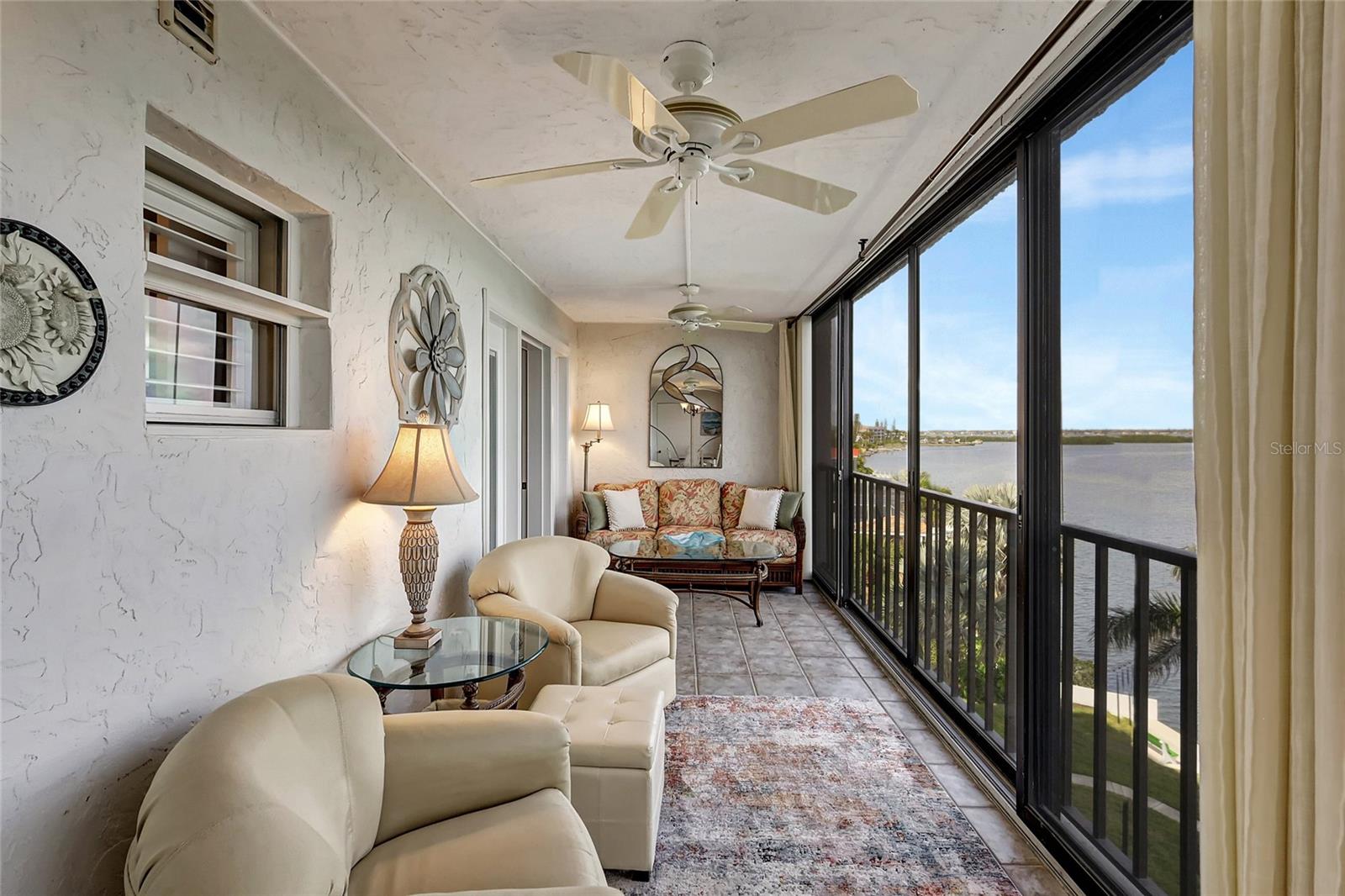 POINTE ON MIDNIGHT PASS - Residential