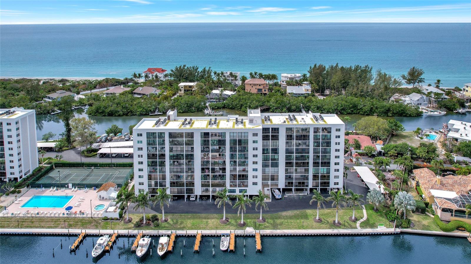 POINTE ON MIDNIGHT PASS - Residential