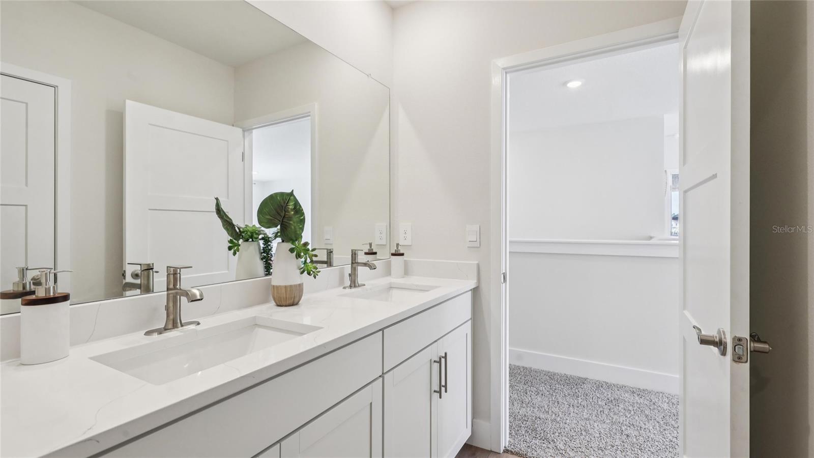 THE RIDGE AT HEATHBROOK - Residential