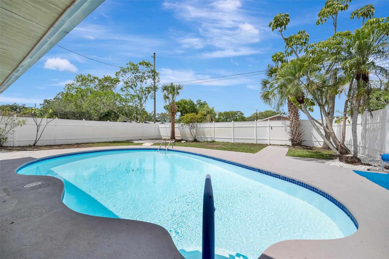 MIRA BELLA NO. 1 BLK D, LOT 9 - Residential