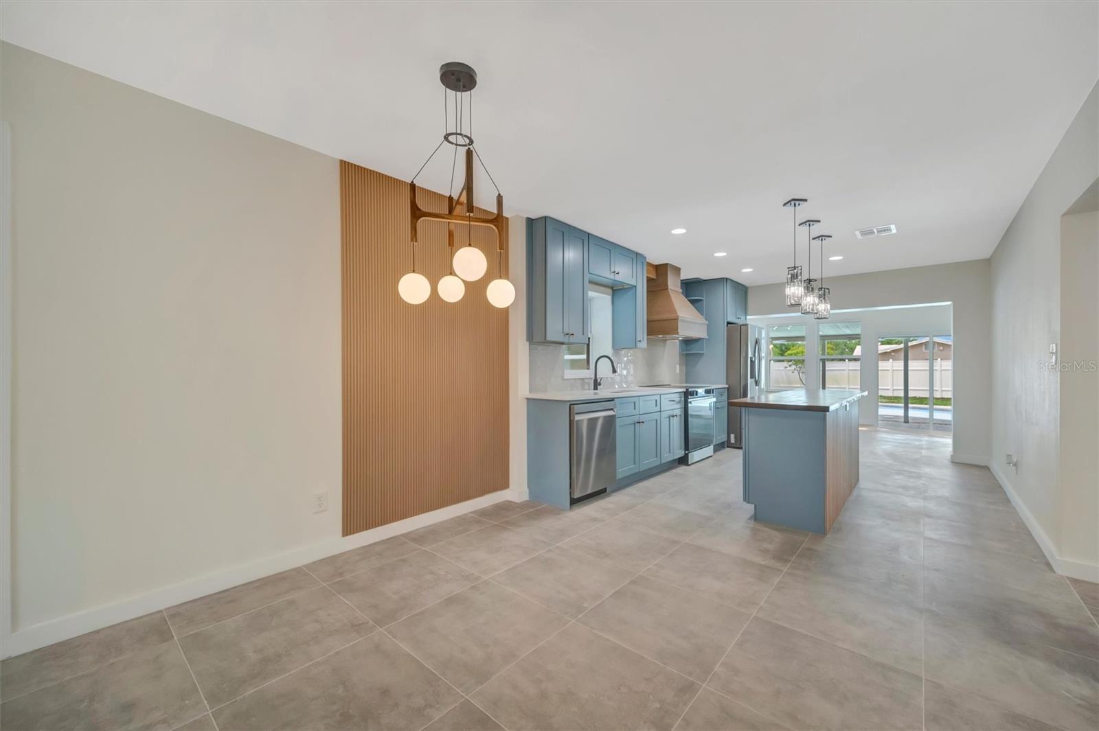 MIRA BELLA NO. 1 BLK D, LOT 9 - Residential