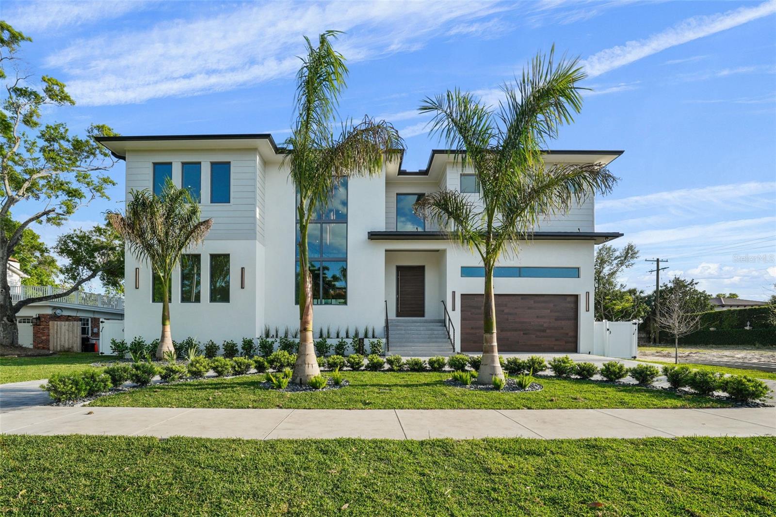 SUNSET PARK - Residential