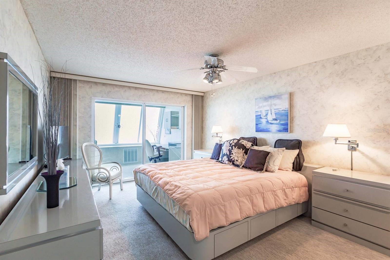 PEPPERTREE BAY IV - Residential Lease