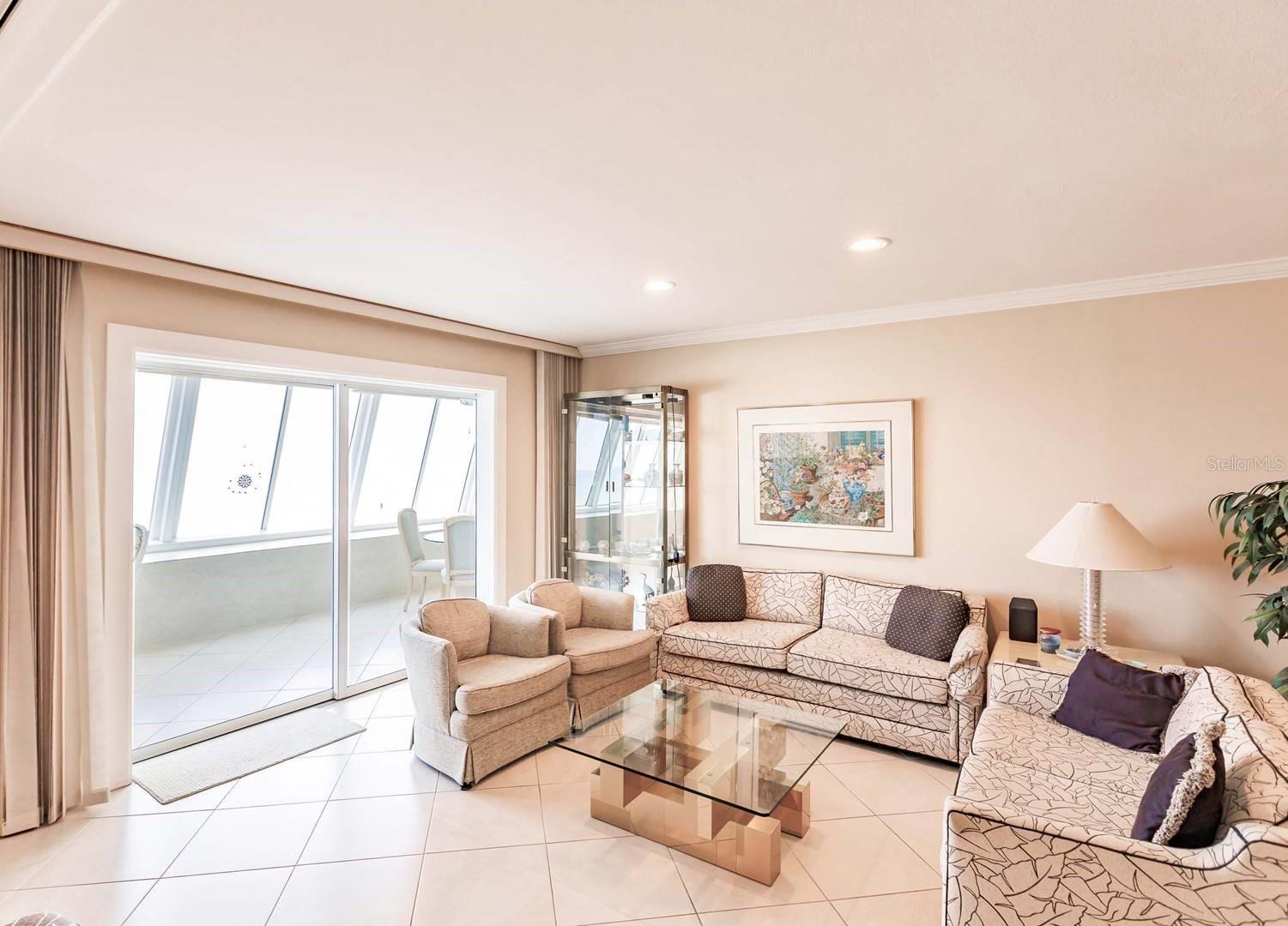 PEPPERTREE BAY IV - Residential Lease