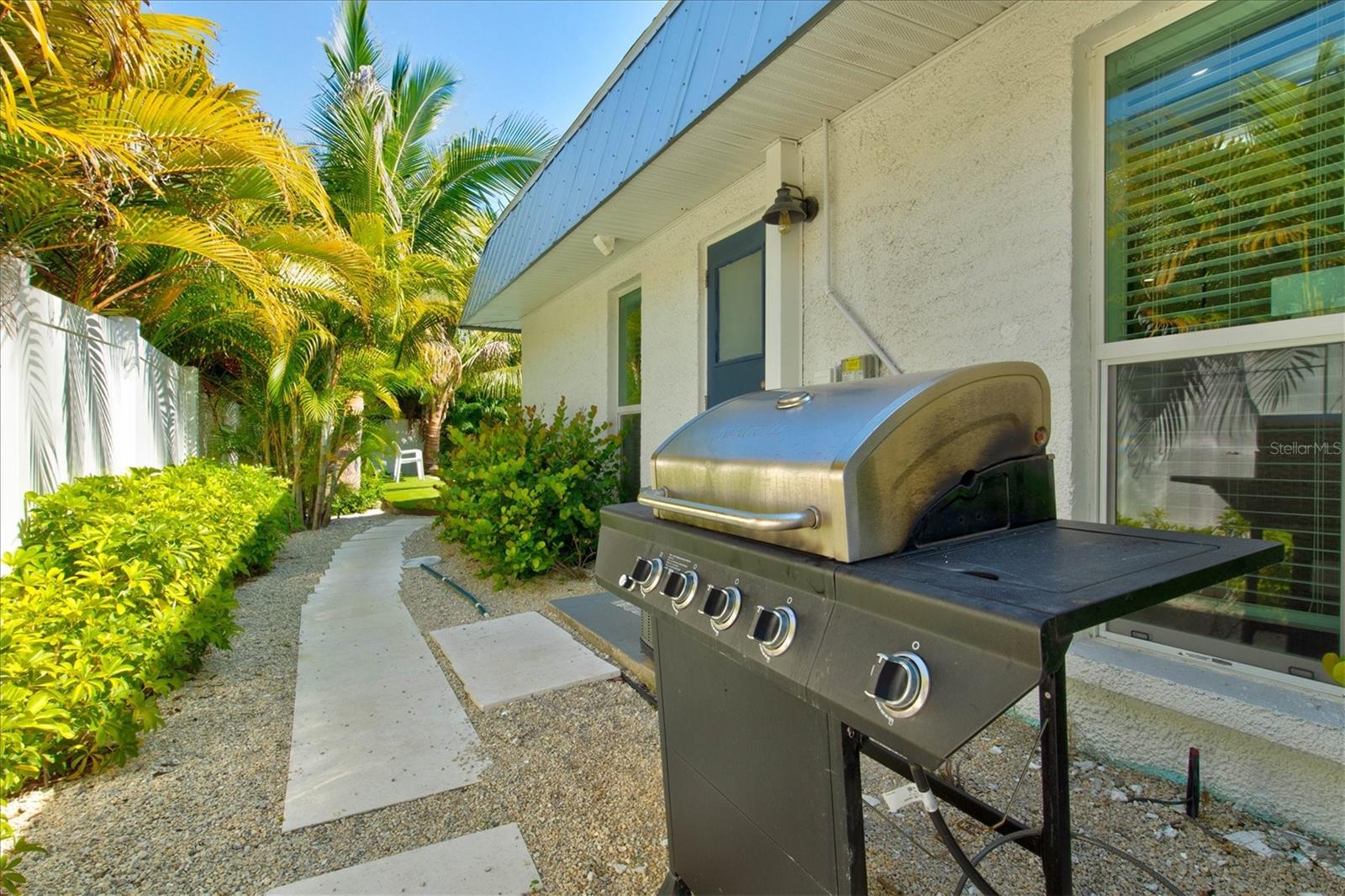 WEST WIND SHORES - Residential Income