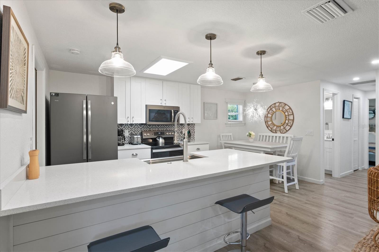 WEST WIND SHORES - Residential Income