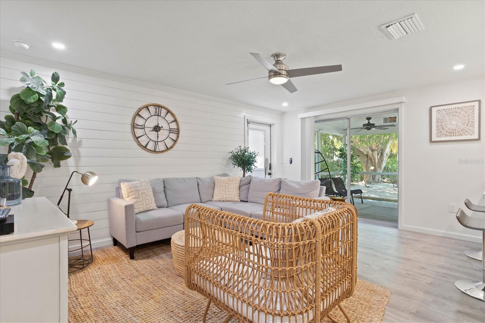 WEST WIND SHORES - Residential Income