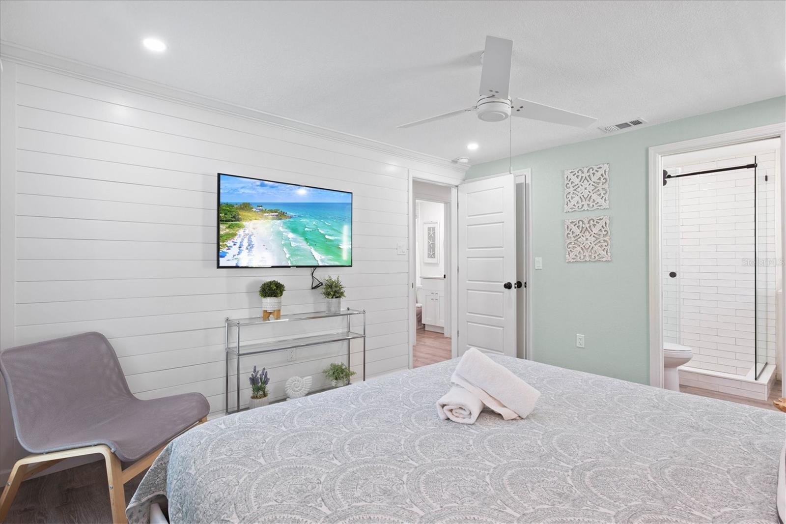 WEST WIND SHORES - Residential Income