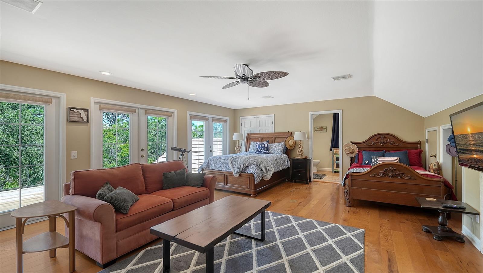 BISHOPSCOURT AT THE OAKS PRESERVE - Residential