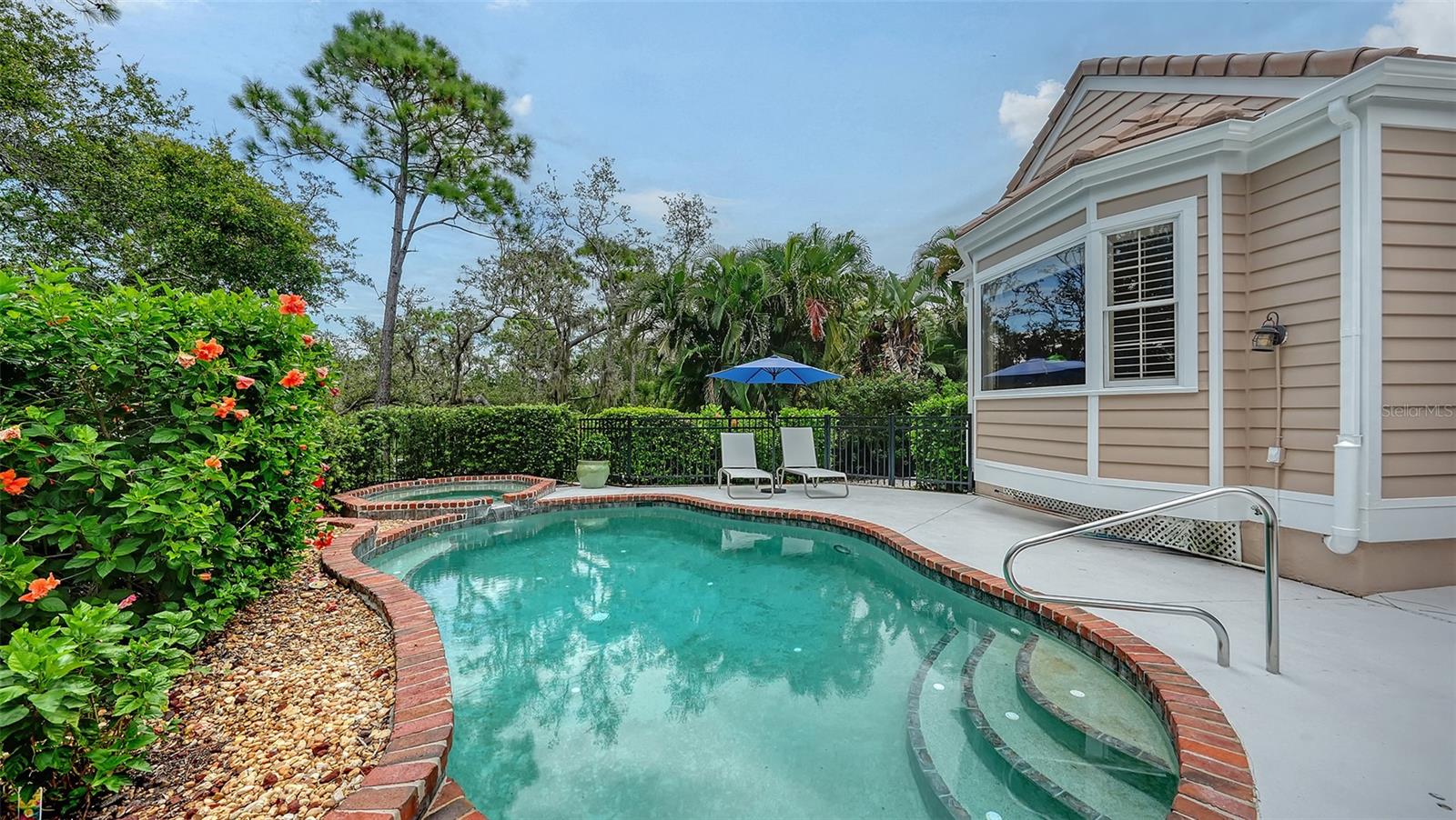BISHOPSCOURT AT THE OAKS PRESERVE - Residential