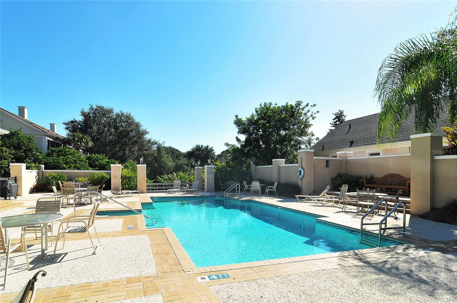 BISHOPSCOURT AT THE OAKS PRESERVE - Residential
